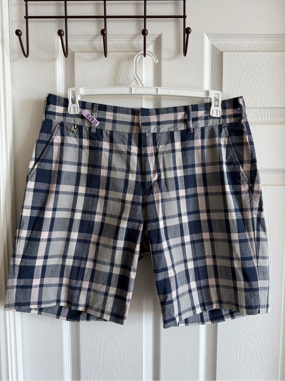 Modern Amusement Plaid Flat-Front Shorts - Size 36 (Like New)